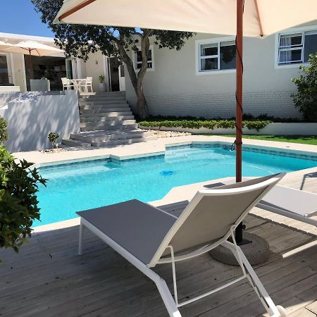 Villa Watsonia Bloubergstrand Bagian luar foto