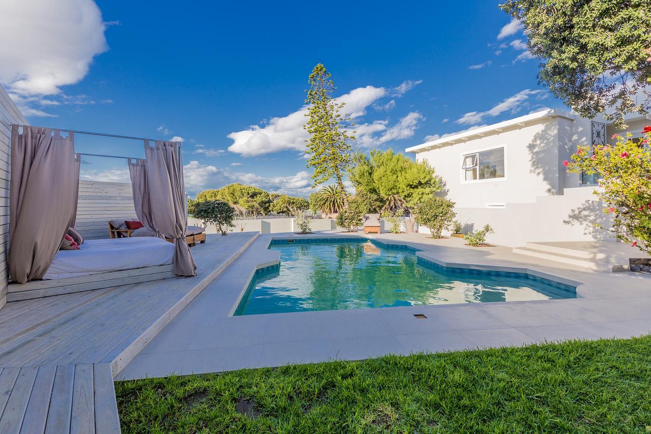 Villa Watsonia Bloubergstrand Bagian luar foto